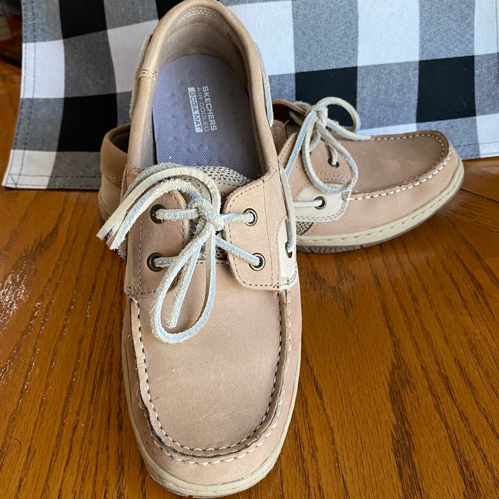Deck shoes